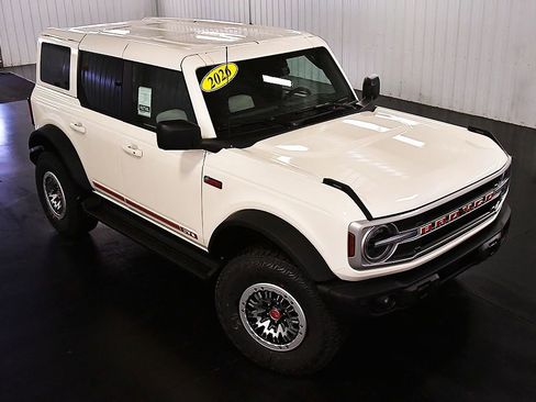 New 2026 Ford Bronco Outer Banks w/ Sasquatch Package AWD/4WD image 14