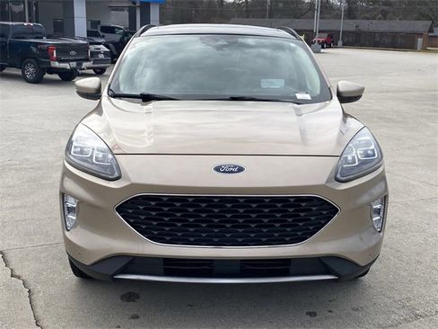 Used 2020 Ford Escape Titanium image 10