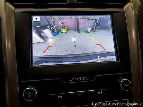 Certified 2019 Ford Fusion SE image 18