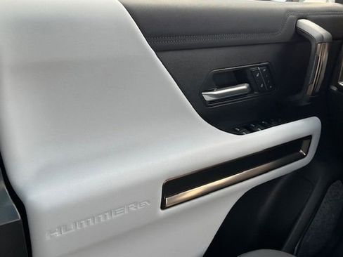 New 2025 GMC Hummer EV 3X AWD/4WD image 34