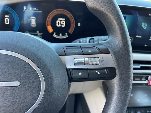 Used 2025 Hyundai Tucson SEL image 18