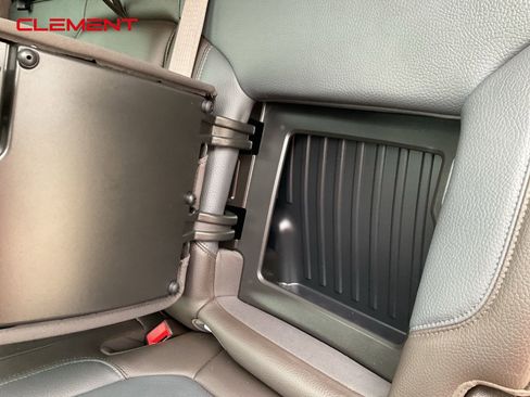 Used 2023 GMC Sierra 2500 Denali w/ Denali Ultimate Package image 28