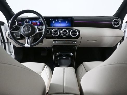 Certified 2026 Mercedes-Benz CLA 250 image 17