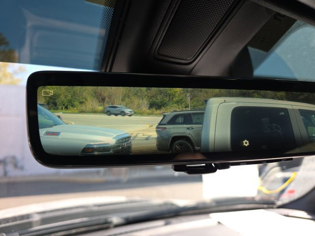 Used 2025 RAM 1500 Limited AWD/4WD image 17