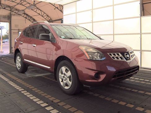 Used 2015 Nissan Rogue S w/ Convenience Package FWD image 4