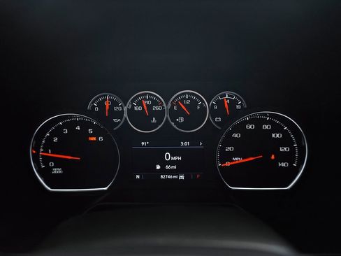 Used 2021 Chevrolet Tahoe LT AWD/4WD image 38