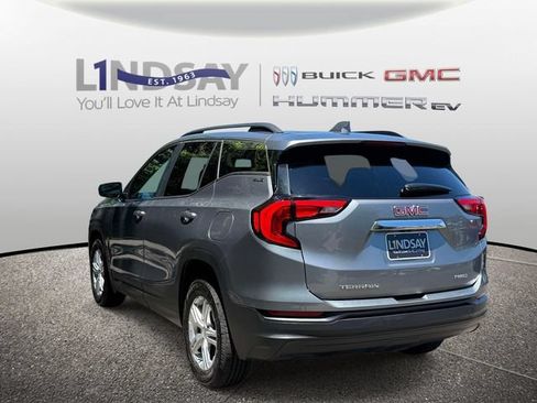Certified 2021 GMC Terrain SLE w/ Driver Convenience Package AWD/4WD image 4