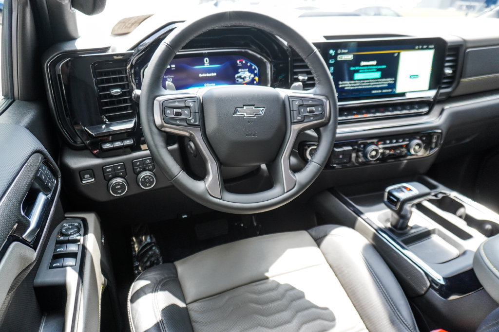 Used 2025 Chevrolet Silverado 1500 ZR2 w/ Technology Package AWD/4WD image 13