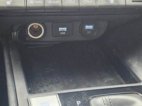 Used 2021 Hyundai Elantra SEL w/ Convenience Package image 16