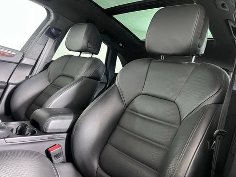 Certified 2018 Porsche Macan Turbo AWD/4WD image 5