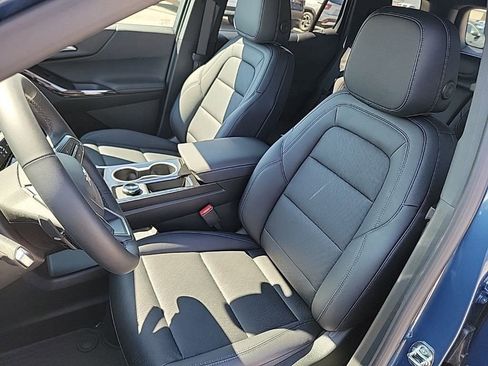 New 2026 Chevrolet Equinox LT w/ Convenience Package II AWD/4WD image 8