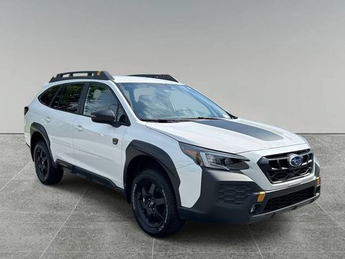 Certified 2025 Subaru Outback Wilderness AWD/4WD image 7