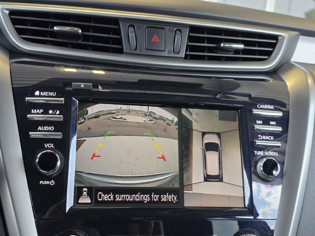 Used 2024 Nissan Murano SL FWD image 16