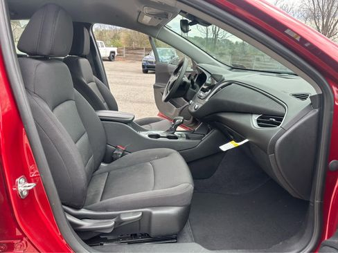 Used 2023 Chevrolet Malibu LT image 19