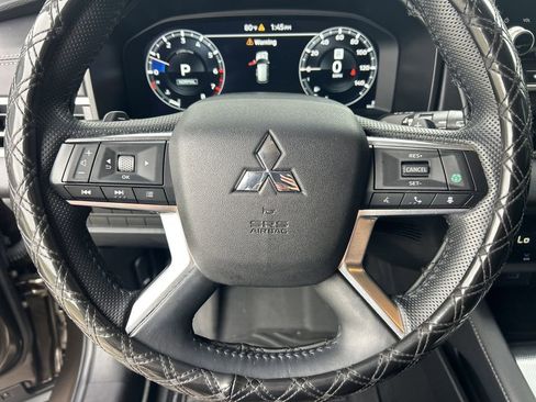 Used 2024 Mitsubishi Outlander SEL image 28