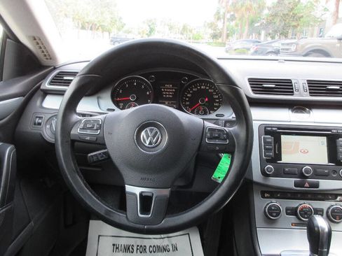 Used 2013 Volkswagen CC Lux image 27