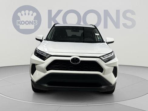 Used 2025 Toyota RAV4 XLE AWD/4WD image 23