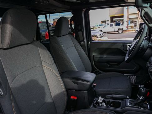 New 2025 Jeep Gladiator Willys image 20