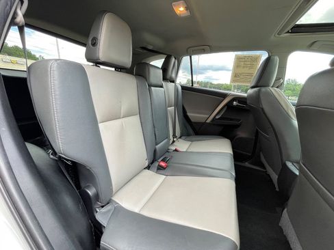 Used 2014 Toyota RAV4 Limited AWD/4WD image 28