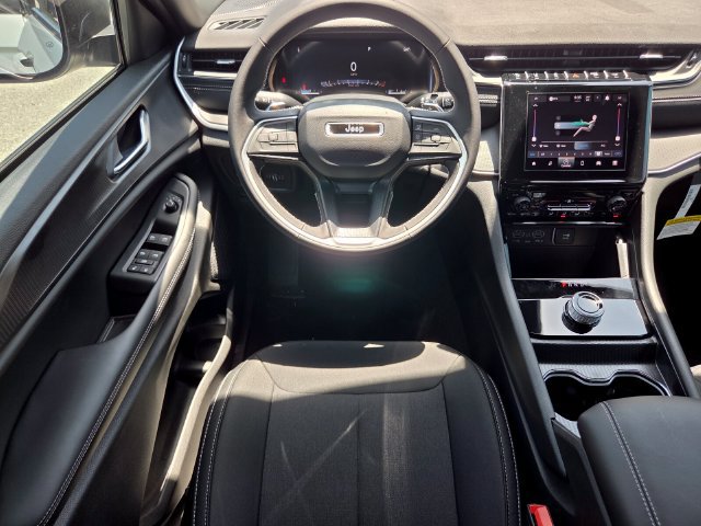 New 2026 Jeep Grand Cherokee Laredo RWD image 13