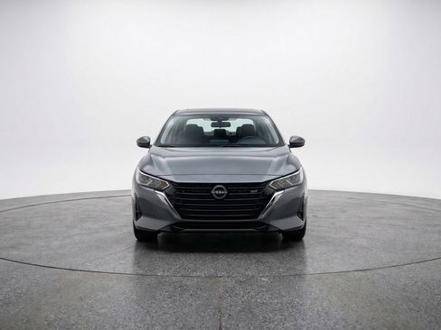 Used 2025 Nissan Sentra SV FWD image 2