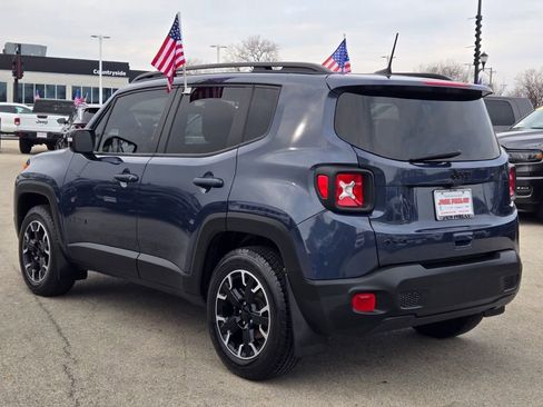 Certified 2023 Jeep Renegade Latitude image 12