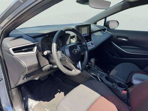 Used 2025 Toyota Corolla SE FWD image 22