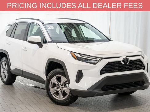 Certified 2025 Toyota RAV4 XLE FWD image 1