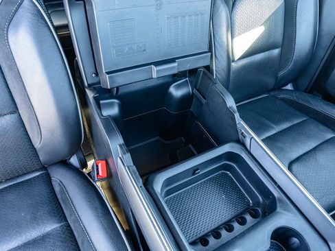 Used 2024 RAM 1500 Laramie image 11