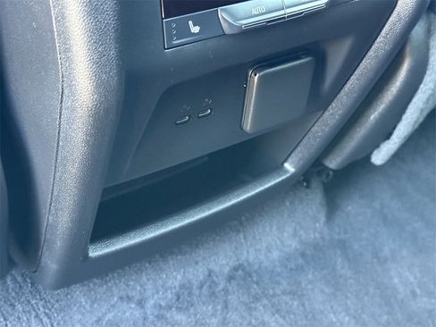 Used 2024 Chevrolet Traverse RS w/ LPO, Floor Liner Package image 30