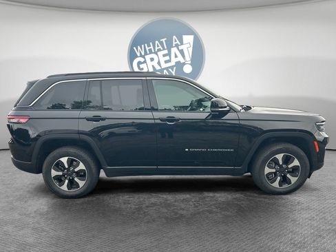 Certified 2024 Jeep Grand Cherokee Limited 4xe AWD/4WD image 2