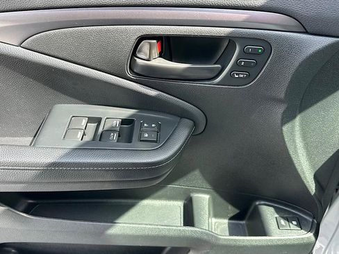 Used 2022 Honda Passport EX-L image 17