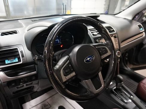 Used 2017 Subaru Forester 2.5i Touring AWD/4WD image 8
