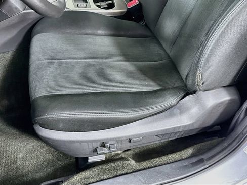 Used 2013 Subaru Legacy 2.5i Premium w/ All-Weather Pkg AWD/4WD image 21