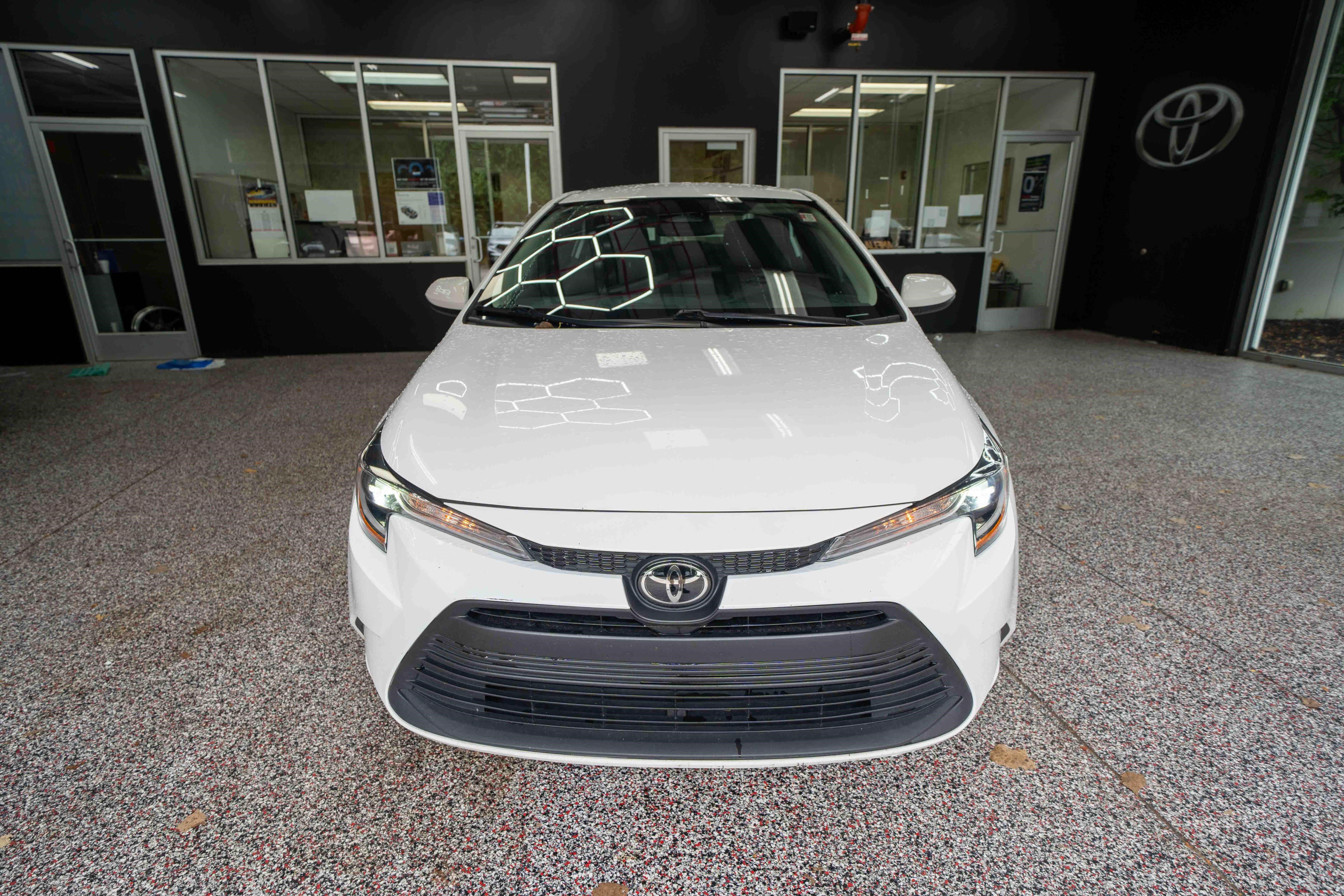 Used 2024 Toyota Corolla LE FWD image 6