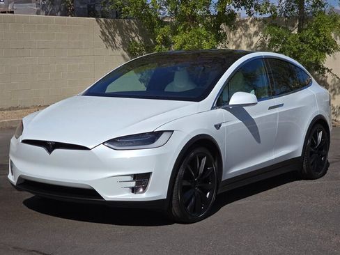 Used 2018 Tesla Model X 100D AWD/4WD image 6
