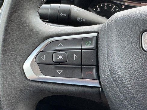 Used 2024 Jeep Compass Latitude AWD/4WD image 18