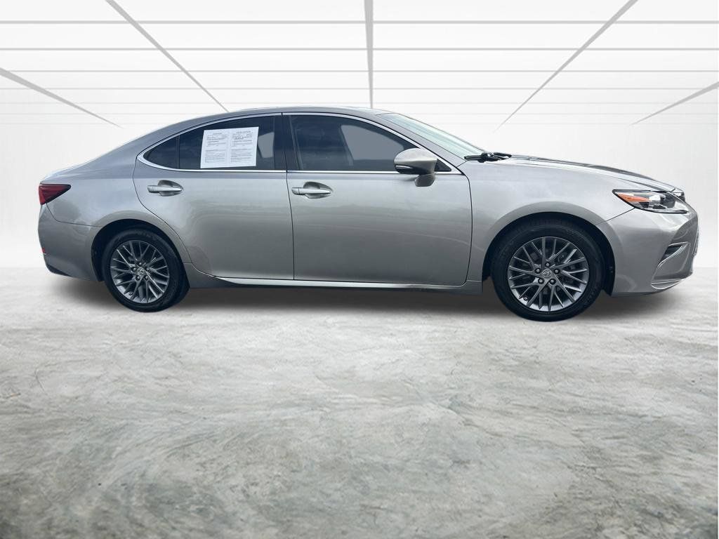 Used 2018 Lexus ES 350 w/ Premier Package FWD image 3