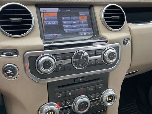 Used 2010 Land Rover LR4 HSE LUX image 16