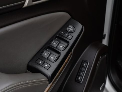 Used 2018 GMC Yukon Denali w/ Denali Ultimate Package image 50