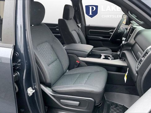 New 2026 RAM 1500 4x4 Crew Cab image 23