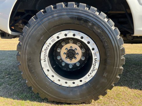 Used 2019 Ford F350 Lariat w/ Lariat Ultimate Package image 22