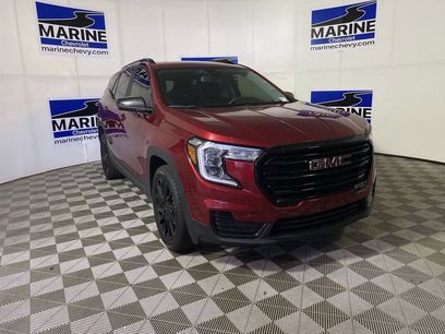 Used 2024 GMC Terrain SLE w/ Driver Convenience Package