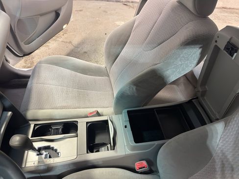 Used 2011 Toyota Camry LE image 18