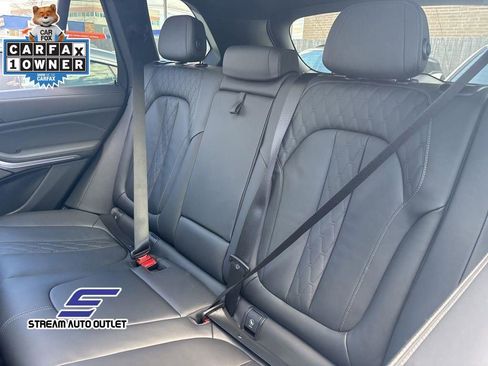 Used 2025 BMW X5 xDrive50e image 25