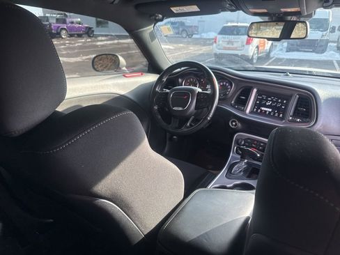 Used 2022 Dodge Challenger GT image 48