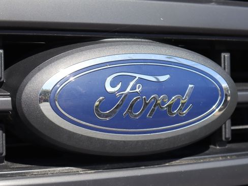 Used 2021 Ford F150 Lariat w/ Equipment Group 502A High image 33