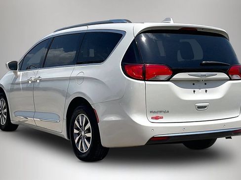 Certified 2019 Chrysler Pacifica Touring-L Plus FWD image 4