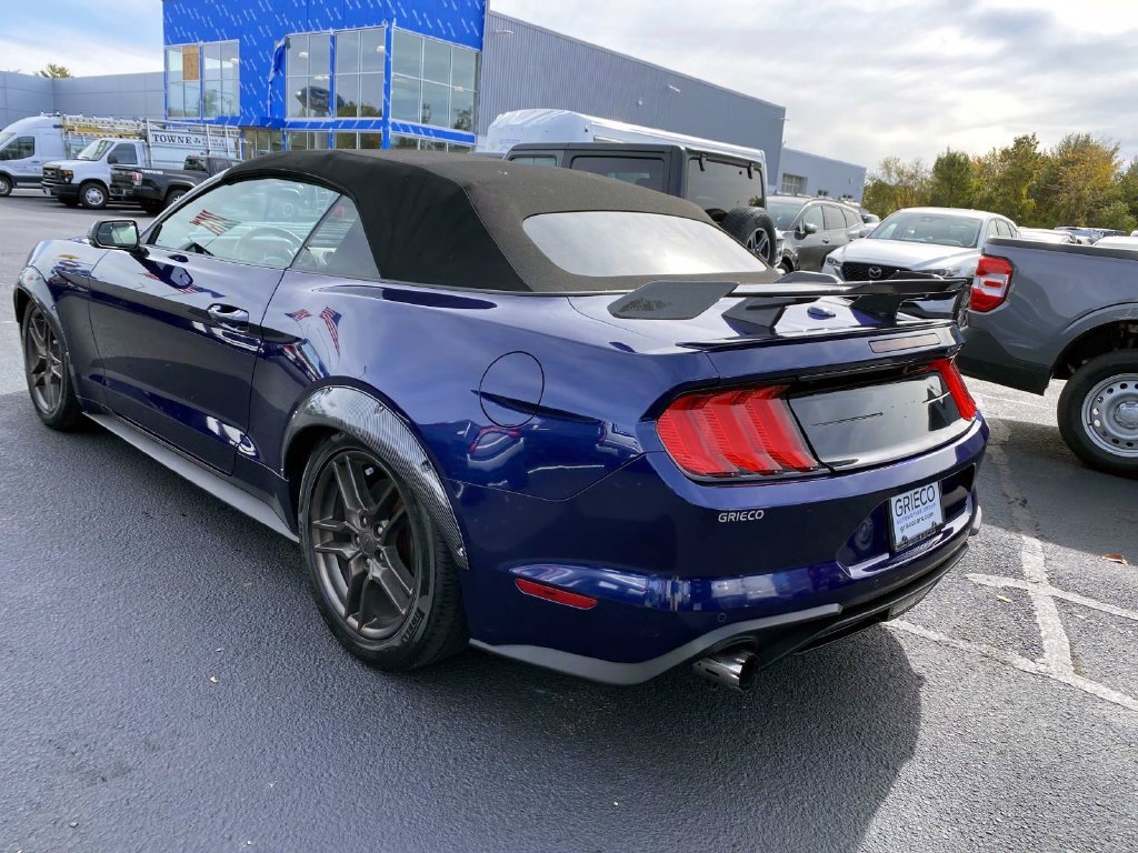 Used 2020 Ford Mustang Premium RWD image 5
