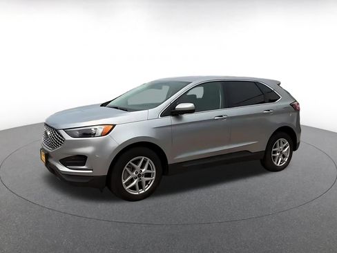 Used 2024 Ford Edge SEL AWD/4WD image 9